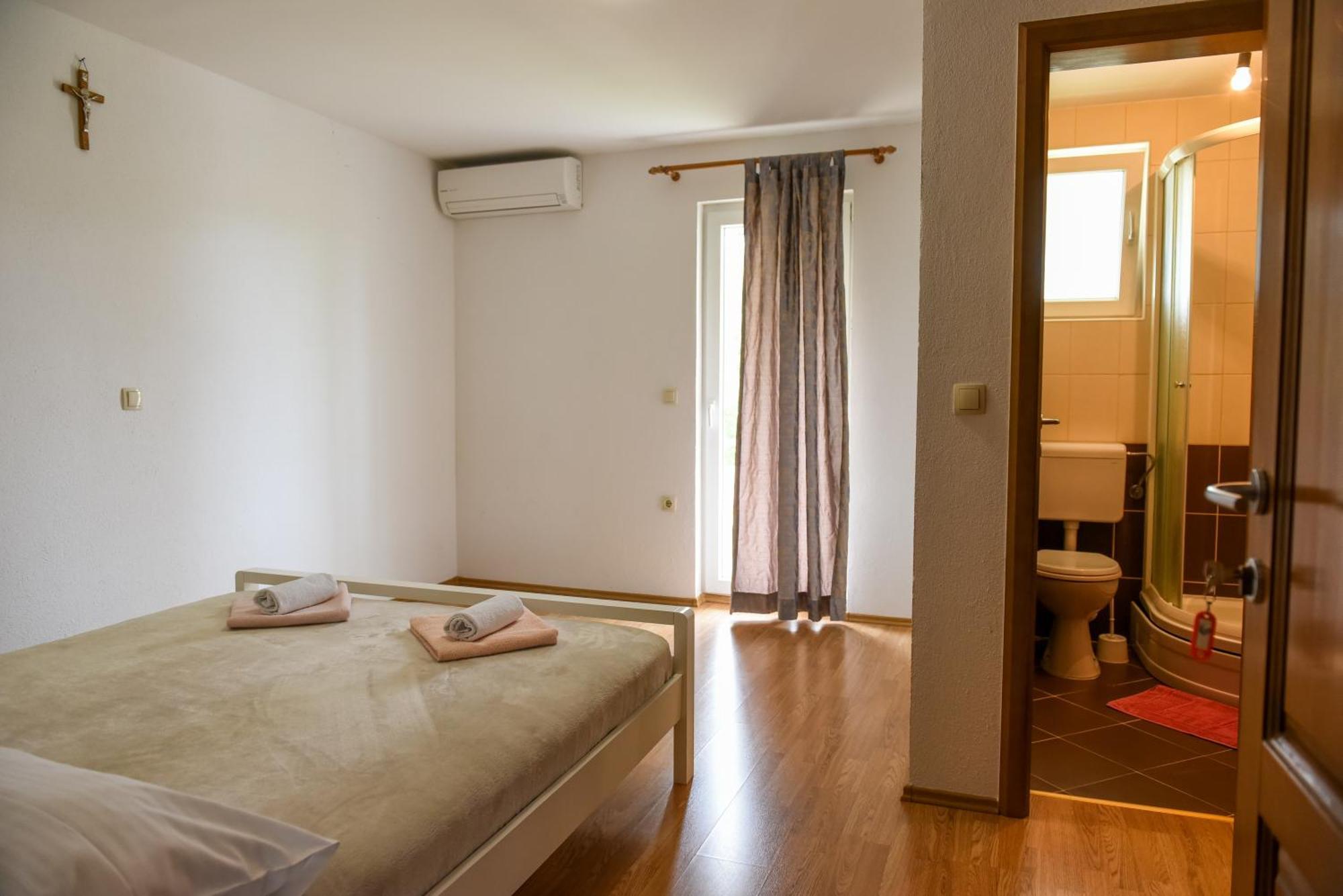 Apartments And Rooms Mara I Pavo Međugorje Exterior foto