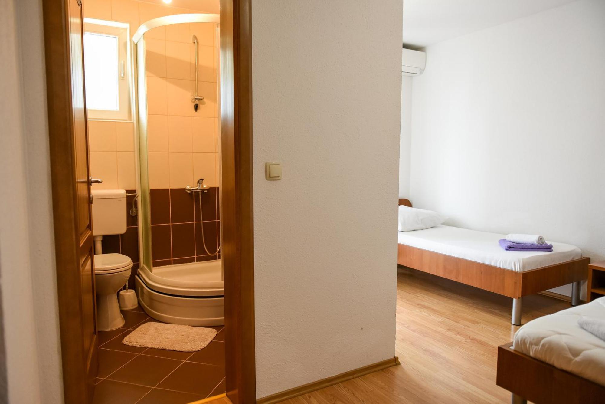 Apartments And Rooms Mara I Pavo Međugorje Exterior foto